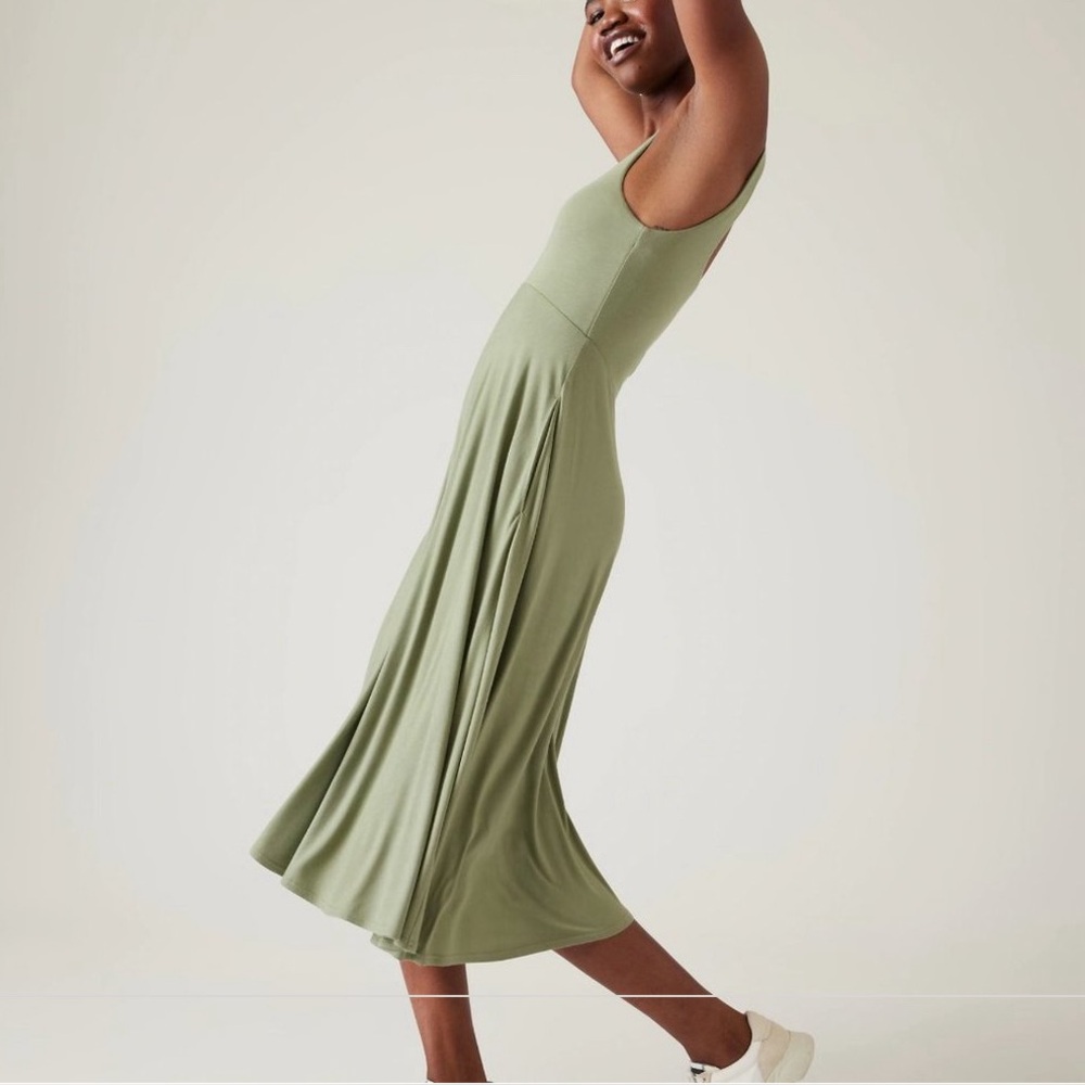 NWT Athleta Santorini Midi Dress - Size Medium